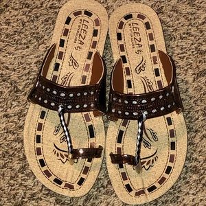 Leeza Pakistani sandals